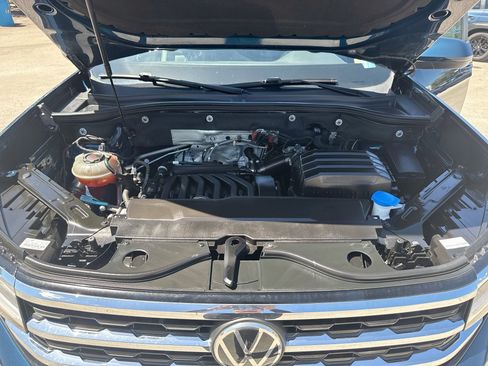 Used 2020 Volkswagen Atlas Cross Sport SE w/ Towing Package FWD image 36