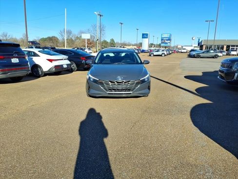 Certified 2023 Hyundai Elantra Blue w/ Cargo Package image 9