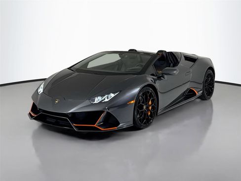Used 2020 Lamborghini Huracan EVO image 37