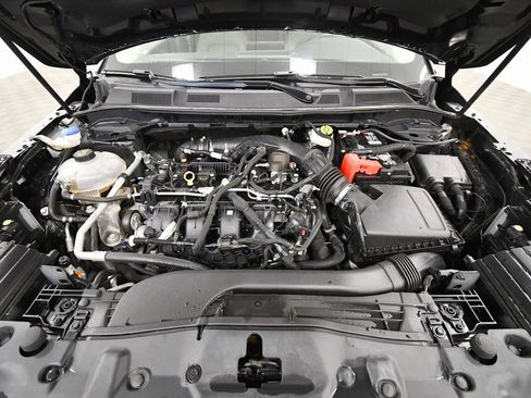 Used 2022 Lincoln Corsair Standard w/ Equipment Group 101A image 12