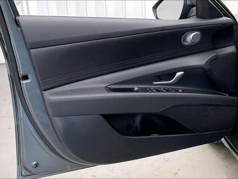 New 2026 Hyundai Elantra Hybrid FWD image 29