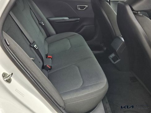 Used 2025 Kia K4 LX image 17