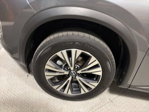 Used 2023 Nissan Rogue SV FWD image 15