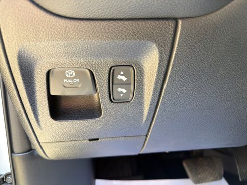 Used 2025 RAM 1500 Big Horn AWD/4WD image 19