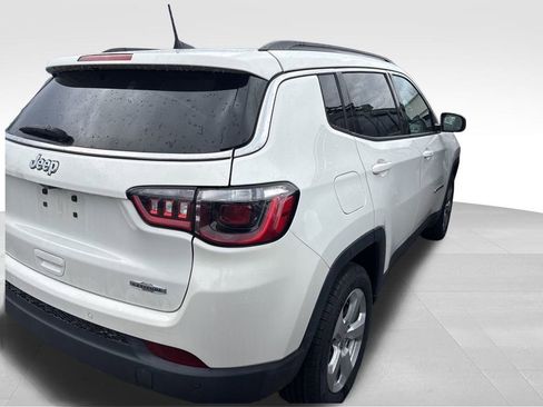 Used 2021 Jeep Compass Latitude w/ Driver Assistance Group image 13