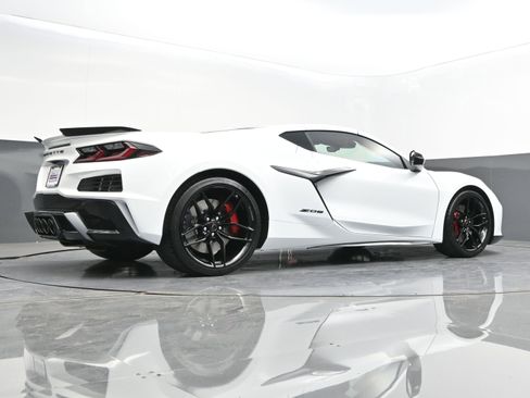 New 2026 Chevrolet Corvette Z06 w/ Stealth Interior Trim Package RWD image 51
