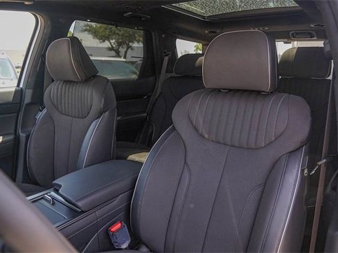 New 2025 Hyundai Palisade Calligraphy image 10