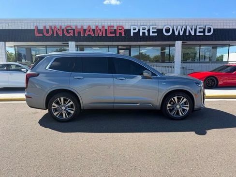 Used 2025 Cadillac XT6 Premium Luxury AWD/4WD image 5