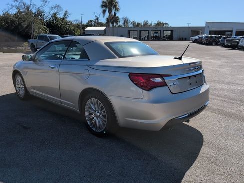 Used 2013 Chrysler 200 Limited image 5