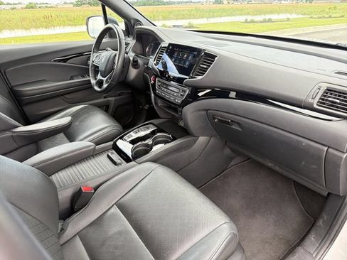 Used 2021 Honda Passport Touring image 15