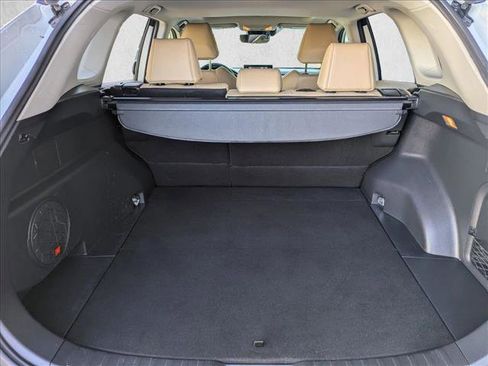 Used 2020 Toyota RAV4 Limited image 6