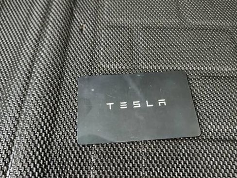 Used 2022 Tesla Model Y Long Range AWD/4WD image 84