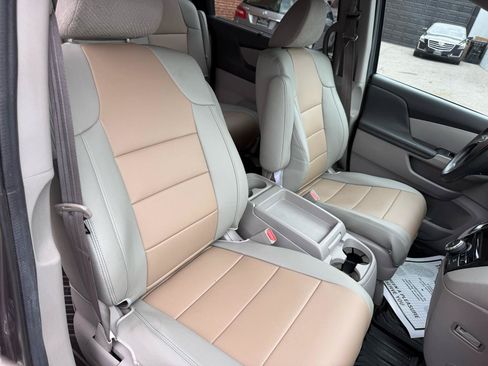 Used 2014 Honda Odyssey EX image 9