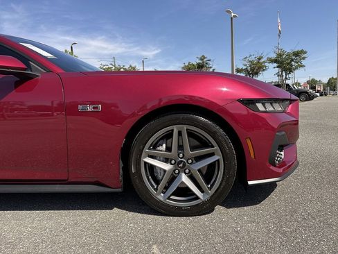 Used 2025 Ford Mustang GT RWD image 11