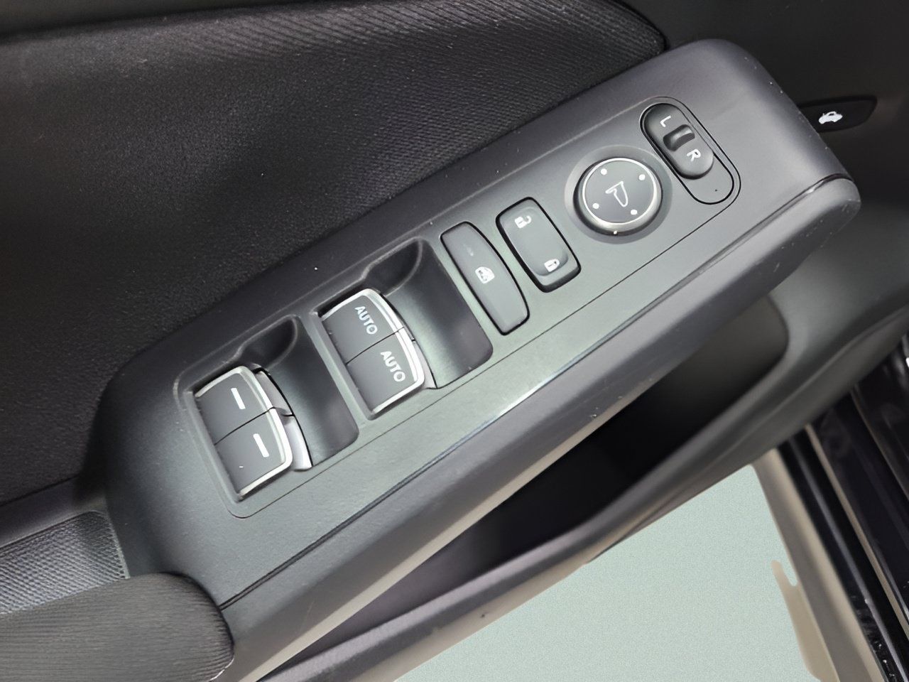 Used 2025 Honda Civic LX image 18