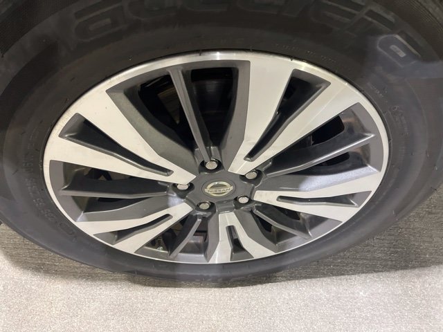 Used 2018 Nissan Pathfinder SL FWD image 6