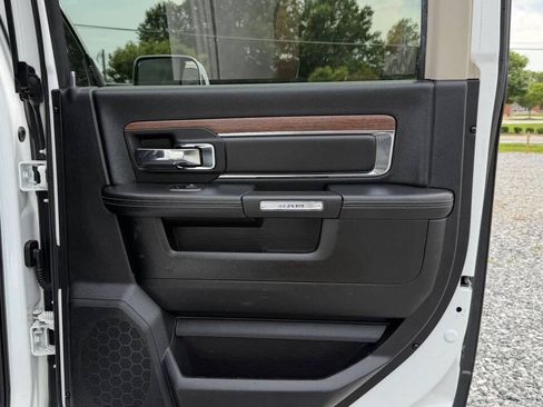 Used 2018 RAM 3500 Laramie AWD/4WD image 32