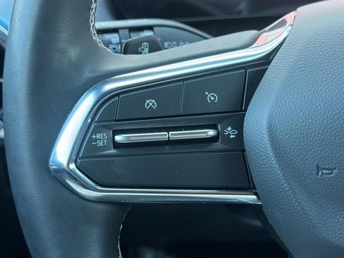 Used 2026 Chevrolet Equinox EV LT FWD image 33
