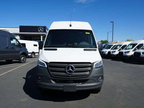New 2025 Mercedes-Benz Sprinter 2500 image 3