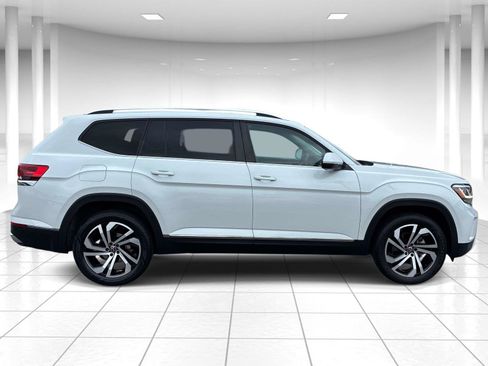 Certified 2023 Volkswagen Atlas SEL AWD/4WD image 8