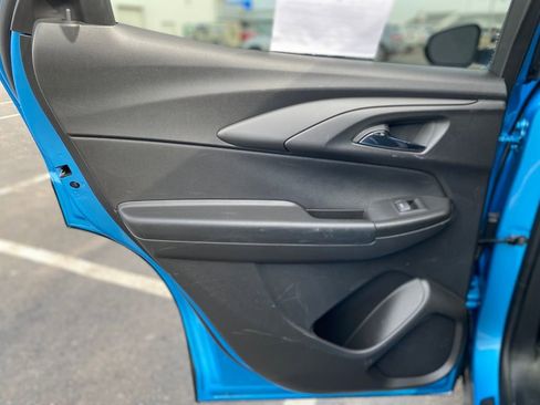 Used 2025 Chevrolet TrailBlazer LS w/ LS Convenience Package image 16