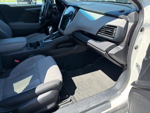 Used 2020 Subaru Outback Premium AWD/4WD image 23