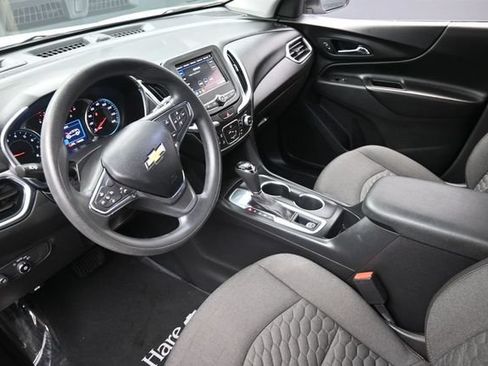 Used 2021 Chevrolet Equinox LT FWD image 18