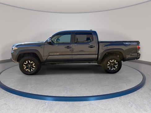 Certified 2023 Toyota Tacoma TRD Off-Road w/ Technology Package AWD/4WD image 8