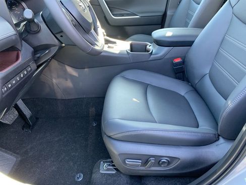 New 2025 Toyota RAV4 Limited image 10