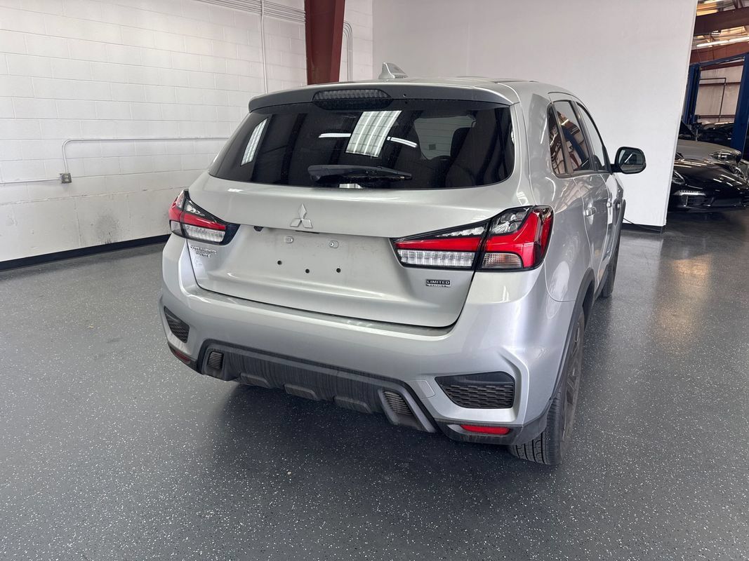 Used 2022 Mitsubishi Outlander Sport LE FWD image 4