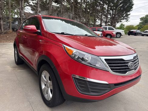 Used 2011 Kia Sportage LX w/ Convenience Pkg AWD/4WD image 8