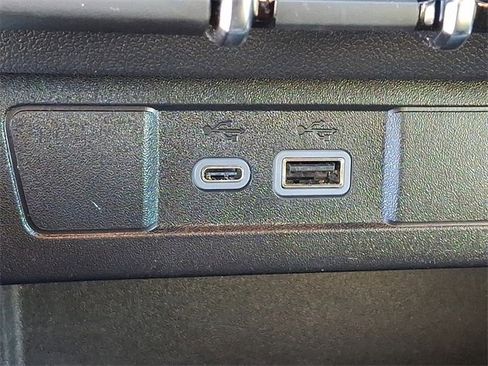 Used 2025 Chevrolet Colorado Trail Boss image 25