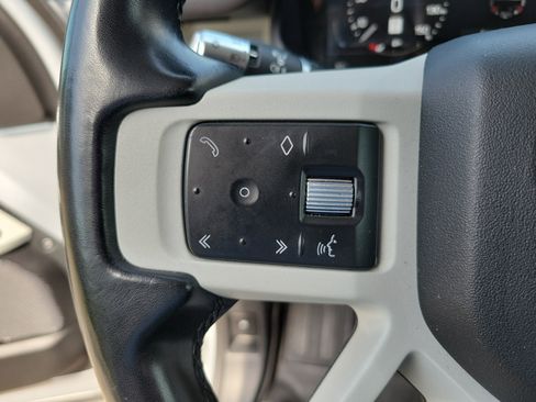 Used 2020 Land Rover Defender 110 First Edition image 14
