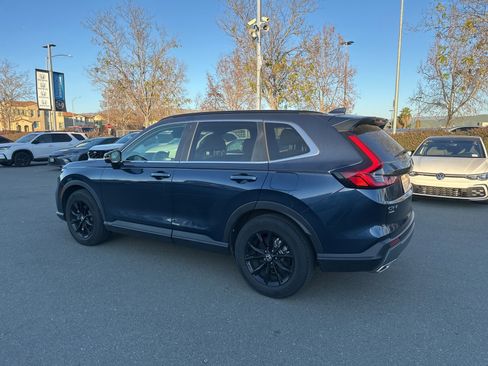 Used 2023 Honda CR-V Sport image 4