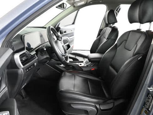 Used 2023 Kia Telluride LX image 20