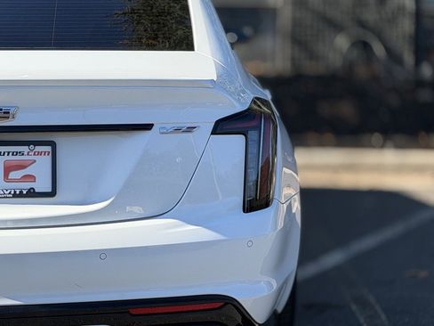 Used 2021 Cadillac CT5 V image 16