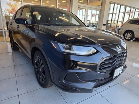 New 2026 Honda HR-V Sport image 3