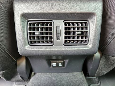 Used 2025 Toyota Camry LE image 11