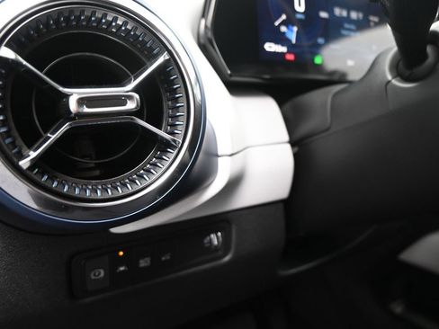 Used 2026 Chevrolet Equinox EV LT image 14