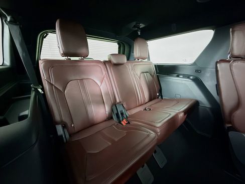 Used 2024 Ford Expedition Max Limited image 29