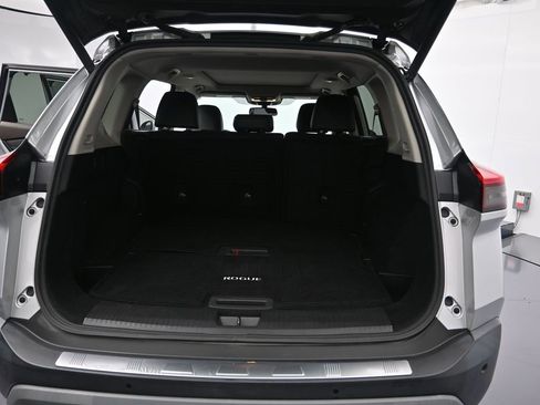 Used 2021 Nissan Rogue SL w/ Premium Package image 25