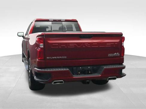 Used 2024 Chevrolet Silverado 1500 High Country w/ Z71 Off-Road Package AWD/4WD image 4