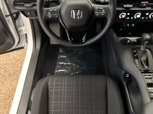 New 2026 Honda HR-V LX image 19