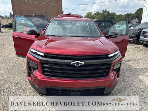 Used 2024 Chevrolet Traverse LT w/ Midnight/Sport Edition image 32