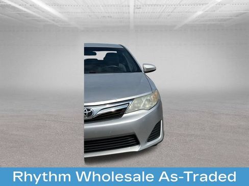 Used 2013 Toyota Camry LE FWD image 32
