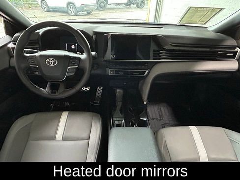 Used 2025 Toyota Camry SE w/ Convenience Package FWD image 10