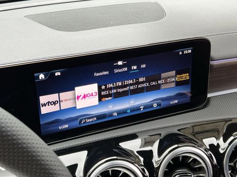 Used 2025 Mercedes-Benz CLA 250 4MATIC image 16