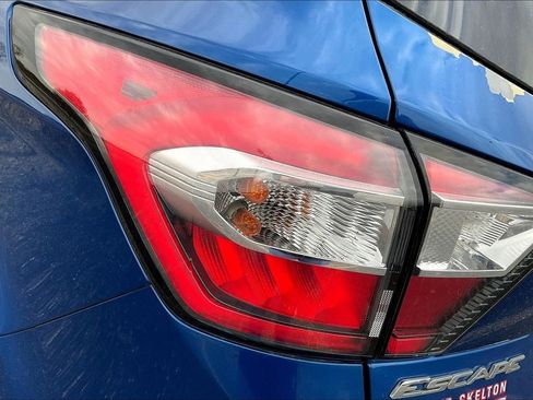 Used 2018 Ford Escape SEL image 24