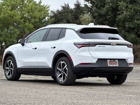 New 2026 Chevrolet Equinox EV LT image 6