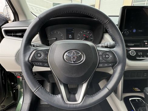 Used 2023 Toyota Corolla Cross LE image 15